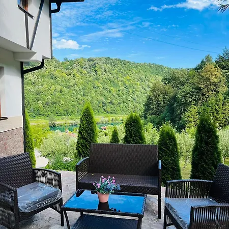 Small Bosnian House شقة *